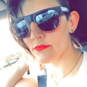 Meet your Posher, Fallyn